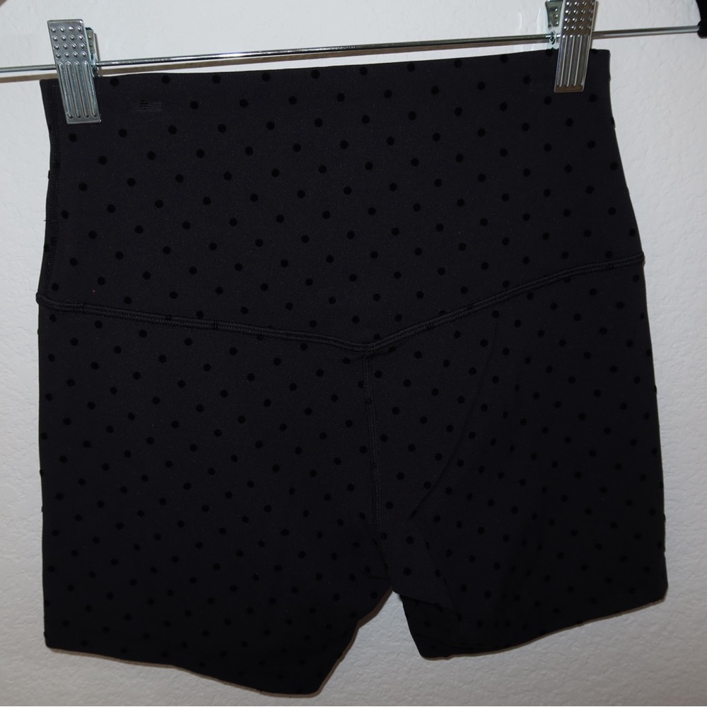 Lululemon Flocked Polka Dot Set – Flow Y Bra + Align HR Shorts (Hemmed 5”)|Black - Picture 5 of 10